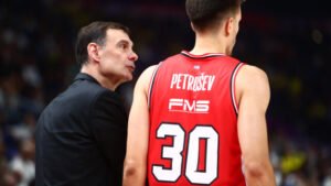 Μπαρτζώκας για Πετρούσεφ: “Δεν θέλει να είναι στον Ολυμπιακό” – Η απάντηση της πλευράς του παίκτη