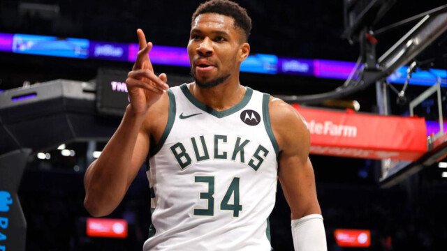 Γιάννης Αντετοκούνμπο: Ανατροπή με τον “Greek Freak” – Μένει στους Μπακς, σύμφωνα με το ESPN!