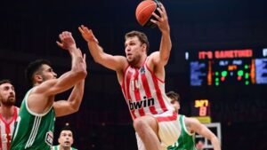 Euroleague: Με… ερυθρόλευκο χρώμα και Βεζένκοφ οι 10 καλύτερες ασίστ της σεζόν