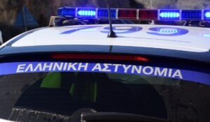 Σύνταγμα: Λήξη συναγερμού για το ύποπτο σακίδιο έξω από τη «Μεγάλη Βρετανία»