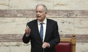 Τασούλας: «Ο Πετρολούκας Χαλκιάς έφυγε από τη ζωή, αλλά δεν σίγησε ούτε θα σιγήσει»