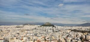 Γονικές παροχές, δωρεές, κληρονομιές και μεταβιβάσεις ακινήτων: Τα νέα «μυστικά» που πρέπει να γνωρίζετε για