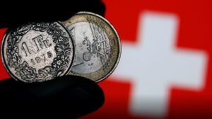 Ελβετικό φράγκο: Σε νέα κινητοποίηση προχωρούν οι δανειολήπτες – Τι ζητούν – enikonomia.gr