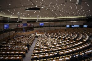 Στο Ευρωκοινοβούλιο το δυστύχημα των Τεμπών: Παρέμβαση Τζιτζικώστα – Ανέβηκαν οι τόνοι στις ομιλίες Ελλήνων