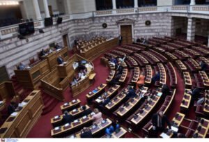 Βουλή: Στην Ολομέλεια η συζήτηση και λήψη απόφασης για σύσταση Προκαταρκτικής Επιτροπής για την τραγωδία των