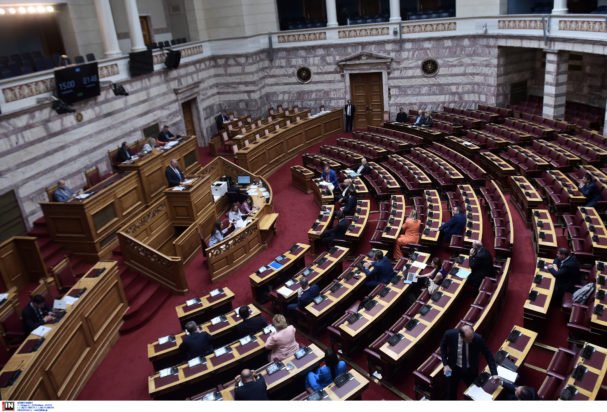 Βουλή: Στην Ολομέλεια η συζήτηση και λήψη απόφασης για σύσταση Προκαταρκτικής Επιτροπής για την τραγωδία των