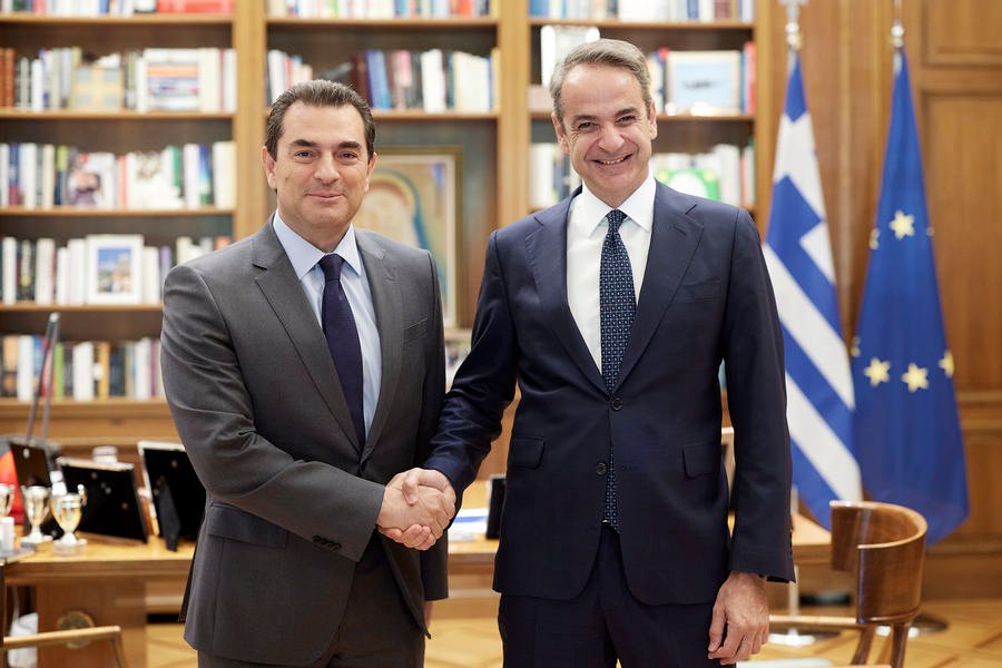 Συνάντηση Μητσοτάκη – Σκρέκα στο Μέγαρο Μαξίμου