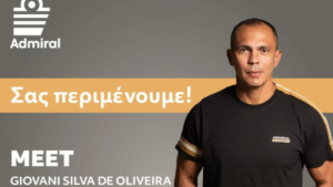 Ο Giovanni Silva de Oliveira στο νέο κατάστημα της Admiral στον Πειραιά