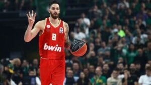 Λούκα Βιλντόζα: “Έχω συμβόλαιο με τον Ολυμπιακό και θέλω να μείνω”