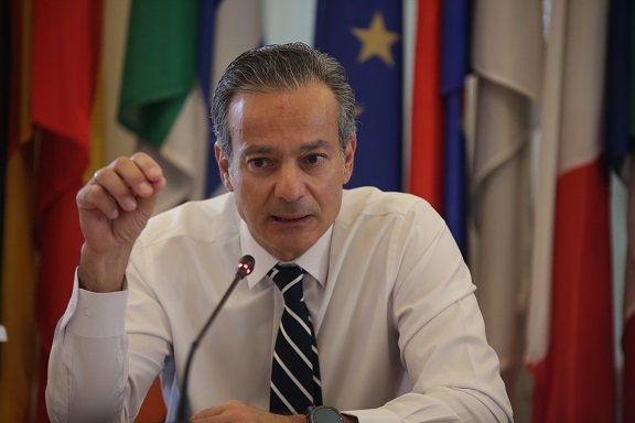 Καφούνης: Το λιανικό εμπόριο σε κίνδυνο – Να κλείσει η κερκόπορτα της Ε.Ε – enikonomia.gr