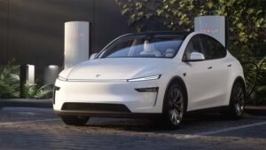 Πιέσεις στην Tesla για αναβολή της πρεμιέρας των ρομποταξί στο Όστιν