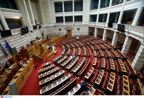 ΟΠΕΚΕΠΕ: Στη Βουλή η δικογραφία της Ευρωπαϊκής Εισαγγελίας για δύο πρώην υπουργούς