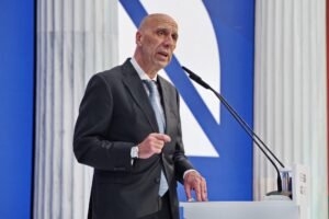 Μπρατάκος: Τα Βραβεία ΕΒΕΑ τιμούν τις επιχειρήσεις που επαναπροσδιορίζουν στην πράξη το παραγωγικό μέλλον
