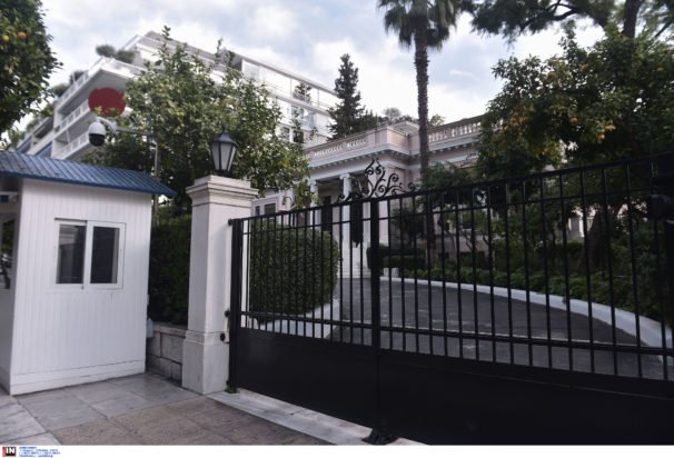 Πηγές Μαξίμου για ΟΠΕΚΕΠΕ: Τα προβλήματά του είναι διαχρονικά, γι’ αυτό απορροφήθηκε από την ΑΑΔΕ – «Πυρά»