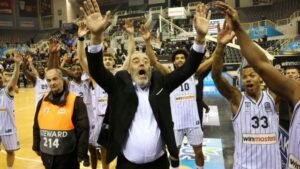 ΠΑΟΚ: Ολομέτωπη επίθεση Θανάση Χατζόπουλου – “Αγανακτισμένος από τον τρόπο αντιμετώπισης του Σαββίδη”
