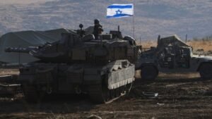 Ισραηλινός στρατός πραγματοποιεί επιδρομές στο λιμάνι Μπαντάρ Αμπάς στο Ιράν