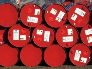 Πετρελαϊκοί κολοσσοί απομακρύνουν προσωπικό από το Ιράκ