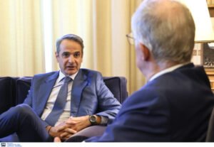 Μητσοτάκης σε Τασούλα: Θα σταλούν πλοία του Πολεμικού Ναυτικού έξω από τα χωρικά ύδατα της Λιβύης – Δεν