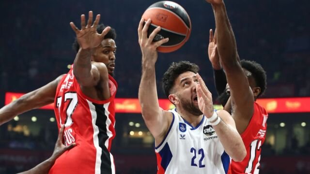 Βασίλιε Μίτσιτς: Ανακοίνωσε ότι έρχεται Ελλάδα και… άναψε φωτιές!