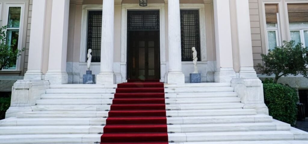 Ανακοινώθηκαν οι αλλαγές στην κυβέρνηση – Ο Θάνος Πλεύρης στη θέση του Μάκη Βορίδη