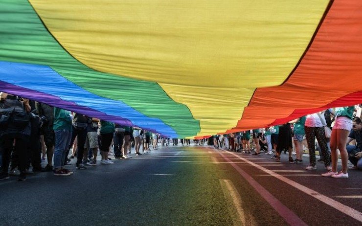 Χιλιάδες στη Βουδαπέστη για το Pride παρά την απαγόρευση