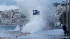 Απαγορευτικό απόπλου λόγω θυελλωδών ανέμων – Κανονικά τα δρομολόγια για Αργοσαρωνικό