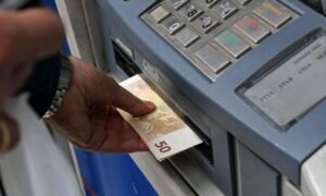 Επιδόματα από ΔΥΠΑ, e-ΕΦΚΑ και ΟΠΕΚΑ: Ποιοι πληρώνονται από αύριο – enikonomia.gr