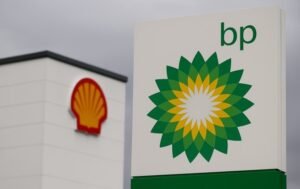 Πώς η BP έφτασε στο σημείο να γίνει στόχος εξαγοράς