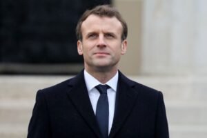 Μακρόν: Οι τελωνειακοί δασμοί εμποδίζουν την καταπολέμηση της φτώχειας