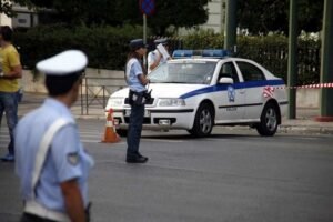 ΕΛΑΣ: Εντατικοί έλεγχοι για τη χρήση κράνους σε όλη τη χώρα
