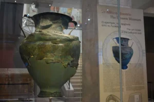 Το Αθέατο Μουσείο υποδέχεται τον «κρατήρα του άρχοντα από το Λευκαντί»
