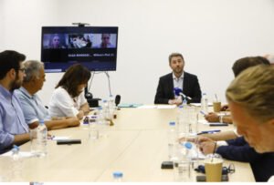 Ανδρουλάκης στο Πολιτικό Κέντρο του ΠΑΣΟΚ-ΚΙΝΑΛ: «Τρία ερωτήματα προς τον κ. Μητσοτάκη – Απολύτως υπεύθυνος