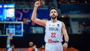 NBA: Αφήνουν ελεύθερο τον Μίτσιτς οι Μιλγουόκι Μπακς και… ανοίγει ο δρόμος για την επιστροφή στην Ευρώπη!