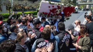 Τουρκία: Σαράντα δύο συλλήψεις στη χθεσινή διαδήλωση για τη σύλληψη του δημάρχου Ιμάμογλου