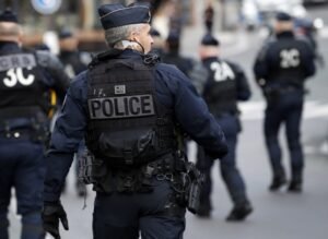 Γαλλία: Συνελήφθη 18χρονος που σχεδίαζε να επιτεθεί με μαχαίρι σε γυναίκες