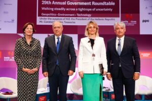 Θεοδωρικάκος: «Παραγωγικός μετασχηματισμός με καινοτομία και παραγωγικές επενδύσεις η απάντηση στη διεθνή