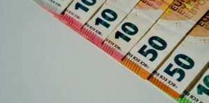  e-ΕΦΚΑ και ΔΥΠΑ: Ποιοι πληρώνονται σήμερα και ποιοι αύριο – enikonomia.gr