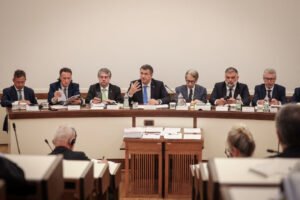 Τζιτζικώστας από τη Ρώμη: Ως το τέλος του 2030 στόχος να ολοκληρώσουμε το βασικό τμήμα του Διευρωπαϊκού