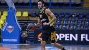 Basket League, μεταγραφές: Επέστρεψε στην ΑΕΚ ο Κατσίβελης, απέκτησε τον Κλίβελαντ Μέλβιν ο ΠΑΟΚ