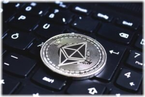 Απατεώνες απέσπασαν crypto δωρεές παριστάνοντας την Οργανωτική Επιτροπή Τραμπ – Βανς