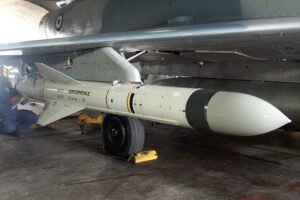 Το Rafale σε ρόλο «φονιά» φρεγατών – Δείτε βίντεο