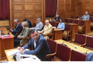 Προανακριτική για Τέμπη: Αποχώρησε και το ΚΚΕ – «Η φαρσοκωμωδία με ευθύνη της κυβερνητικής πλειοψηφίας