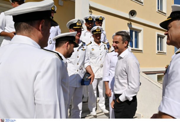 Ο Κυρ. Μητσοτάκης στην εκδήλωση δωρεάς καταδυτικών ρολογιών στα στελέχη της ΔΥΚ: Η κυβέρνηση στηρίζει τις
