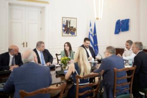 Μητσοτάκης: Ταχύτερη απονομή πειθαρχικής δικαιοσύνης στο Δημόσιο – Η άρνηση της αξιολόγησης θα συνιστά πια