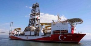 Τουρκία: Αγοράζει δύο ακόμη πλωτά γεωτρύπανα