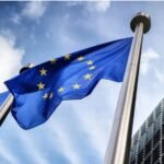 «Κυβέρνηση: Θετική η Έκθεση Κομισιόν για το Κράτος Δικαίου – Σημαντική Πρόοδος με Μειωμένες Αντιφάσεις»