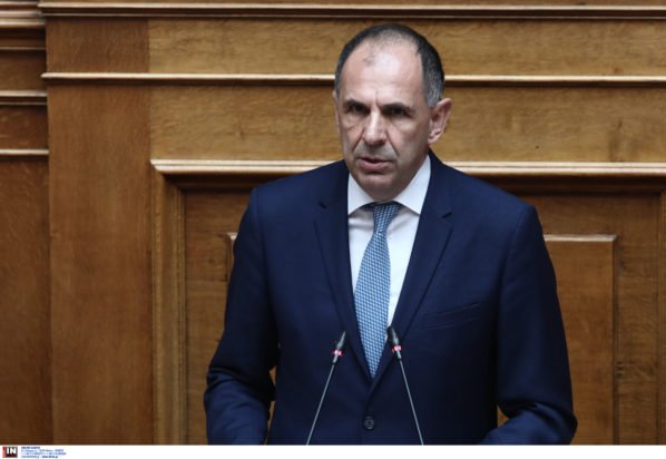 Γεραπετρίτης για μεταναστευτικό: Αναγκαία η διάταξη – Πράγματι υπάρχει απειλή