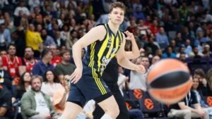 Euroleague, μεταγραφές: Οριστικό το… πακέτο στο NBA και παραμονή στην Φενερμπαχτσέ για τον Μπιμπέροβιτς