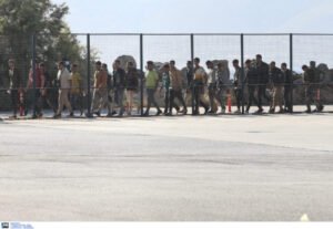 Μεταναστευτικό: Σύσκεψη στο υπουργείο για τη διαχείριση των αυξημένων ροών – Στο επίκεντρο η δημιουργία
