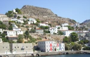 Μόνο με άδεια τα οχήματα στην Ύδρα